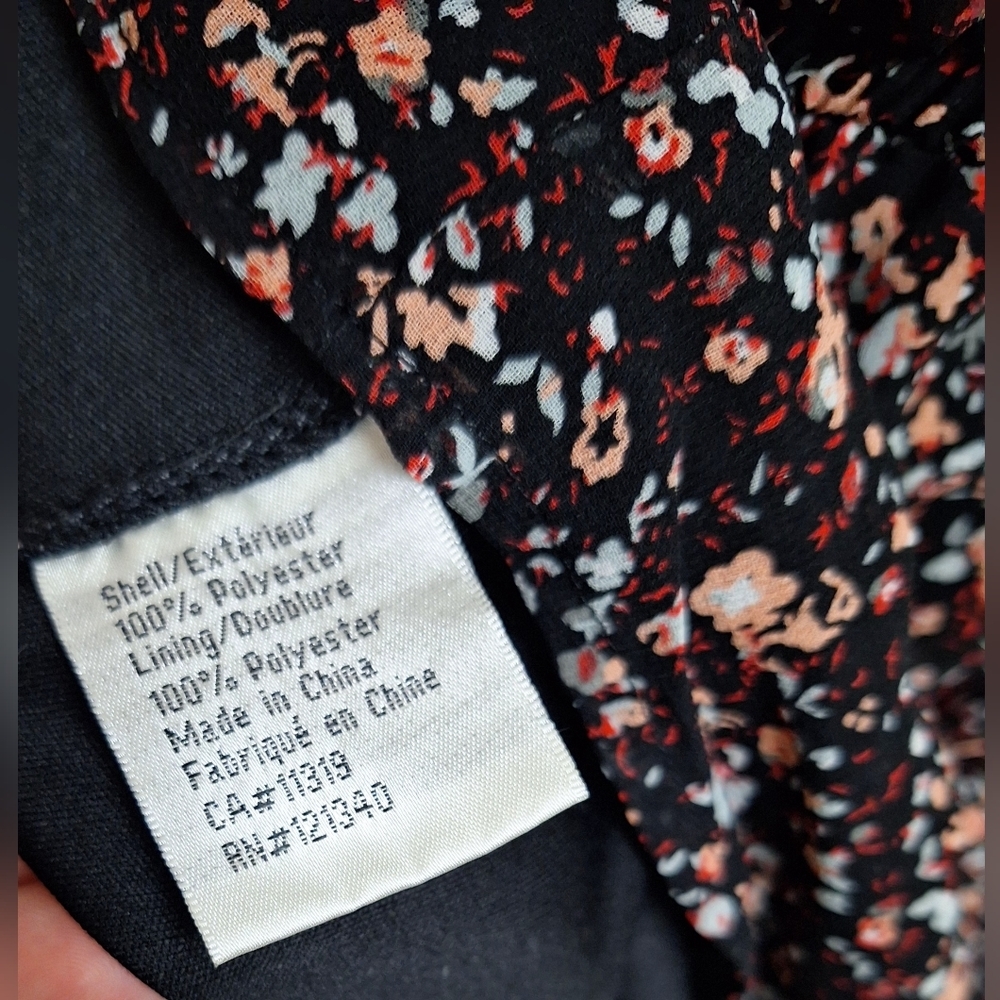 Dynamite size M floral dress - Picture 6 of 6